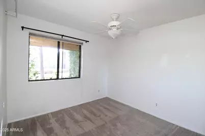 5330 N Central Avenue #19, Phoenix, AZ 85012 - Photo 12