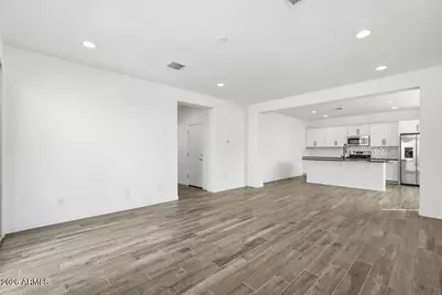 10054 W Piccadilly Road, Avondale, AZ 85392 - Photo 14