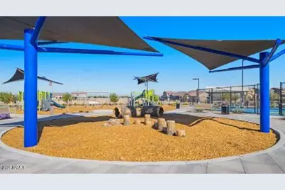 10054 W Piccadilly Road, Avondale, AZ 85392 - Photo 12