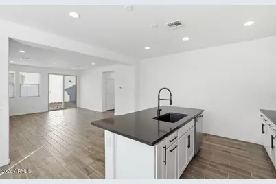 10054 W Piccadilly Road, Avondale, AZ 85392 - Photo 10