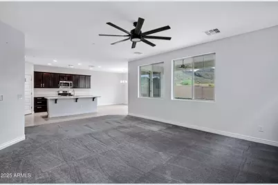 12370 W Cassia Trail, Peoria, AZ 85383 - Photo 10