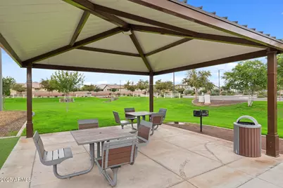 14178 W Voltaire Street, Surprise, AZ 85379 - Photo 18