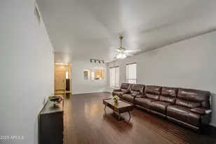 8317 N 61st Ln, Glendale, AZ 85302 - Photo 14