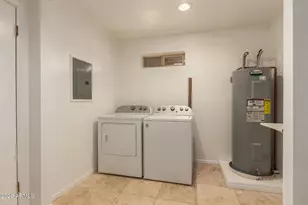 9702 W Branding Iron Dr, Sun City, AZ 85351 - Photo 30