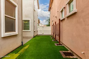 2247 S Agnes Ln, Gilbert, AZ 85295 - Photo 30