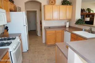 1821 W Glenhaven Dr, Phoenix, AZ 85045 - Photo 8