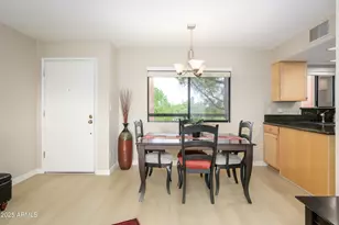 12212 N Paradise Vlg Pkwy S, Phoenix, AZ 85032 - Photo 14