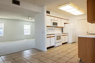 10845 W Pineaire Dr, Sun City, AZ 85351 - Photo 6