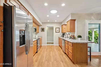 9402 N 109th Drive, Sun City, AZ 85351 - Photo 10