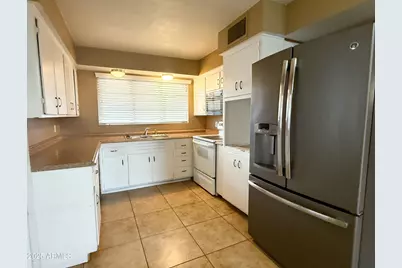 348 E 8th Drive, Mesa, AZ 85210 - Photo 12