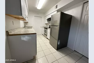 115 E Inglewood Street #4, Mesa, AZ 85201 - Photo 2