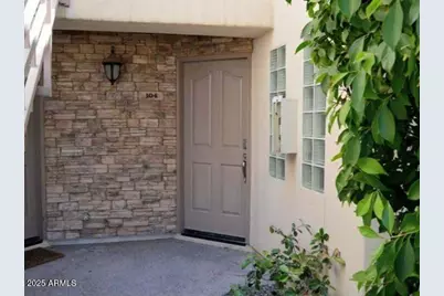 3235 E Camelback Road #104, Phoenix, AZ 85018 - Photo 2