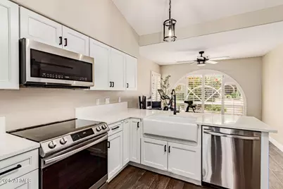 4542 E Via Dona Road, Cave Creek, AZ 85331 - Photo 10