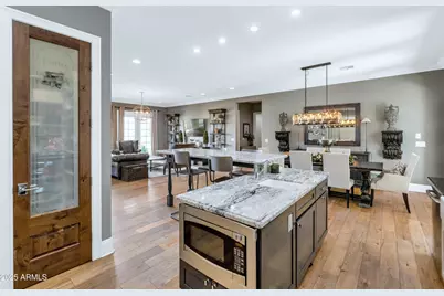 3319 E Medlock Drive, Phoenix, AZ 85018 - Photo 8