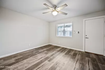 3025 N 32nd Street #20, Phoenix, AZ 85018 - Photo 4