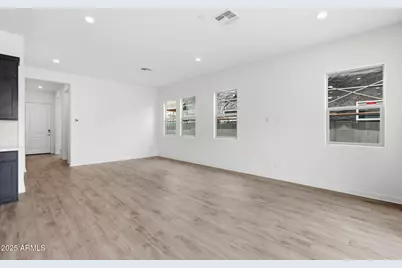 18022 W Bighorn Avenue, Goodyear, AZ 85338 - Photo 8