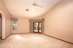 1129 E Knight Ln, Tempe, AZ 85284 - Photo 14