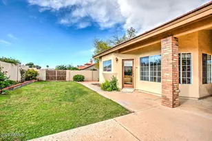1129 E Knight Ln, Tempe, AZ 85284 - Photo 2