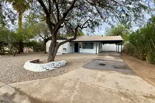 2332 E Flower St, Phoenix, AZ 85016 - Photo 2