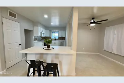 2332 E Flower Street, Phoenix, AZ 85016 - Photo 10