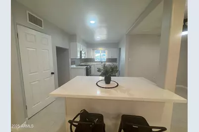 2332 E Flower Street, Phoenix, AZ 85016 - Photo 10