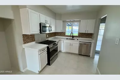 2332 E Flower Street, Phoenix, AZ 85016 - Photo 12