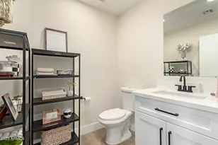 8375 E Indian School Rd, Scottsdale, AZ 85251 - Photo 8