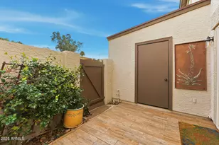 4114 E Union Hills Dr, Phoenix, AZ 85050 - Photo 16