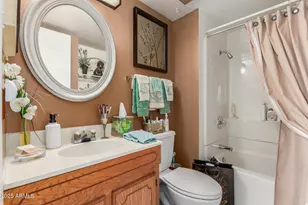 21 W Casa Hermosa Dr, Phoenix, AZ 85021 - Photo 26