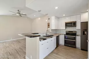 8835 W Michelle Dr, Peoria, AZ 85382 - Photo 6