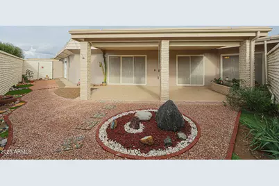 10433 W Hutton Drive, Sun City, AZ 85351 - Photo 18