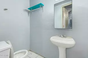 2912 E Monroe Street E, Phoenix, AZ 85034 - Photo 10