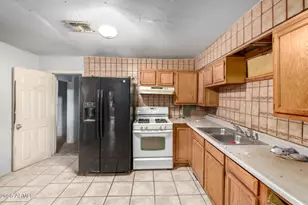 2912 E Monroe Street E, Phoenix, AZ 85034 - Photo 6