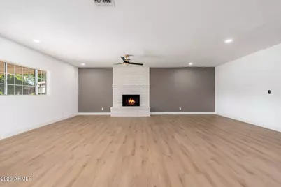 6221 N 20th Lane, Phoenix, AZ 85015 - Photo 14