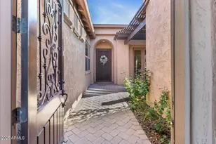 12971 W Fossil Dr, Peoria, AZ 85383 - Photo 10