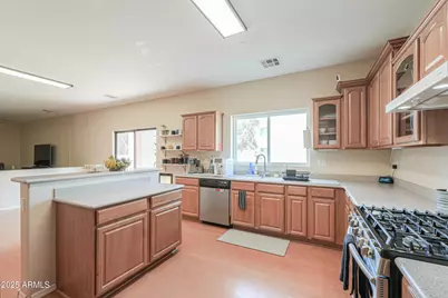 121 N Silverwood Drive, Casa Grande, AZ 85122 - Photo 30