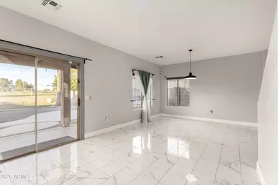 11010 W Griswold Road, Peoria, AZ 85345 - Photo 10