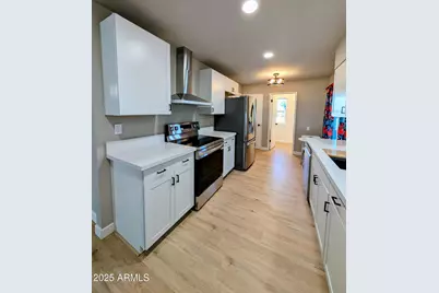 9826 N 107th Avenue, Sun City, AZ 85351 - Photo 8