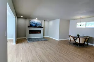 9826 N 107th Ave, Sun City, AZ 85351 - Photo 14