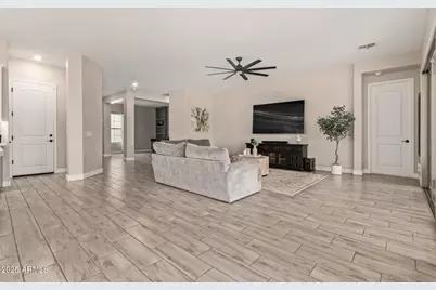 11807 W Parkway Lane, Avondale, AZ 85323 - Photo 14