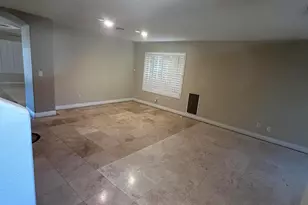 12521 N 57th Ave, Glendale, AZ 85304 - Photo 16