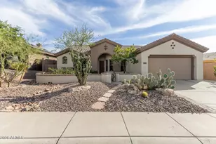 41819 N Iron Horse Ct, Anthem, AZ 85086 - Photo 2
