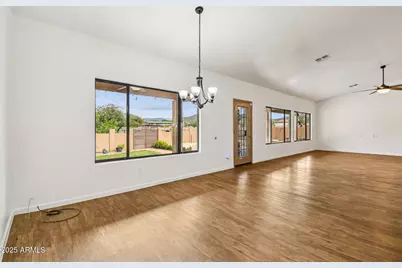 512 E Jordon Lane, Phoenix, AZ 85086 - Photo 12