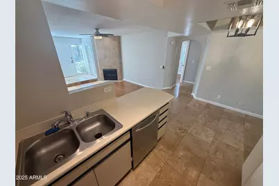 1820 E Morten Avenue #125, Phoenix, AZ 85020 - Photo 14