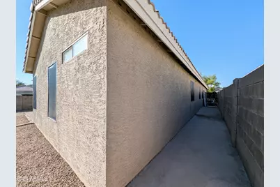 7059 W Gardenia Avenue, Glendale, AZ 85303 - Photo 56