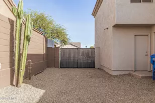 1347 E Redwood Ln, Phoenix, AZ 85048 - Photo 12