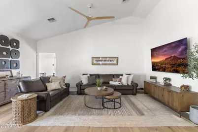 1123 E Fern Drive S #South, Phoenix, AZ 85014 - Photo 14