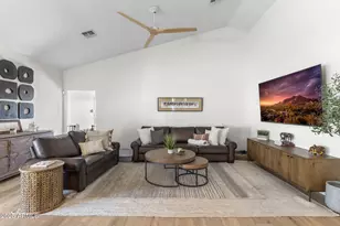 1123 E Fern Dr S, Phoenix, AZ 85014 - Photo 14