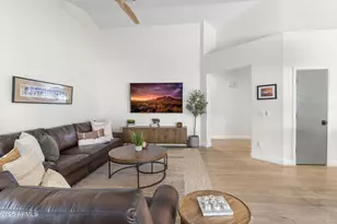 1123 E Fern Dr S, Phoenix, AZ 85014 - Photo 16