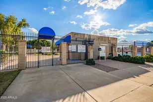 2440 W Rue De Lamour Ave W, Phoenix, AZ 85029 - Photo 30